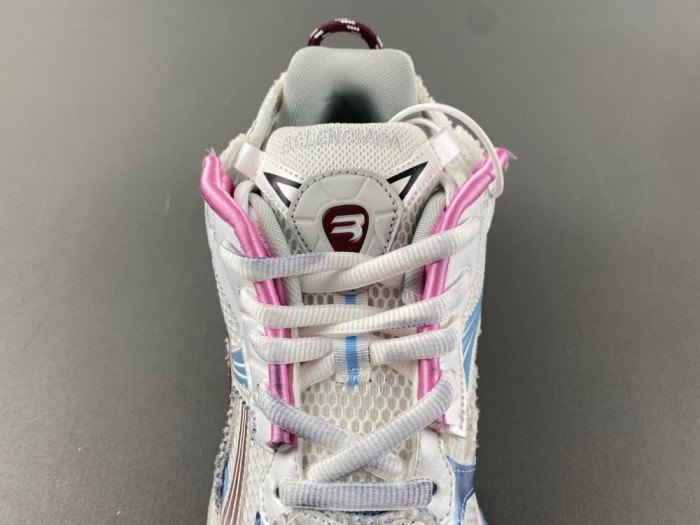 Ba*len*cia*ga runner panelled sneakers
