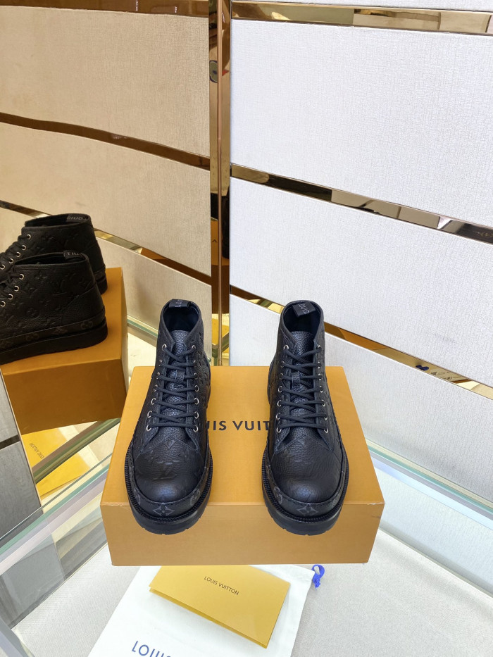 LOUS VUITON  BOOTS